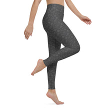 Load image into Gallery viewer, Grey Treptichnus Leggings